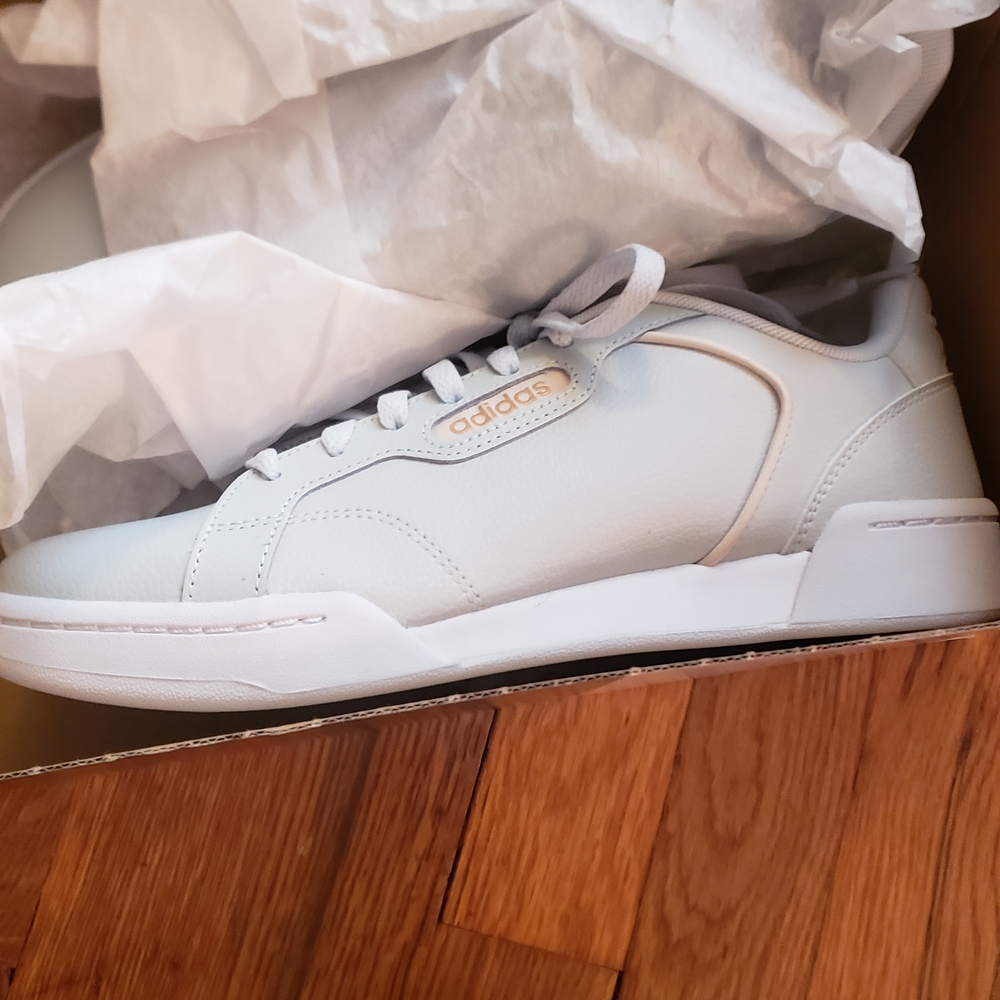 Adidas Women's Light Blue Sneakers